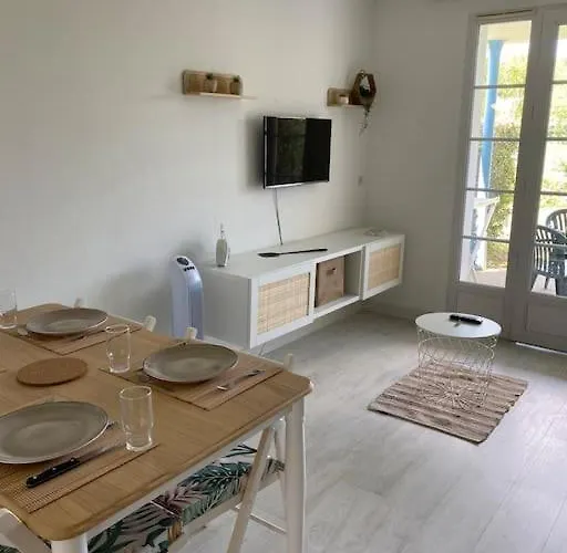 Charmant Studio Au Bord Du Lac